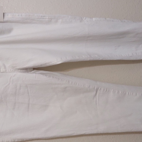 NWT ROCK AND REPUBLIC CARNAGE WHITE PANTS WITH BLACK ZIPPERS ON BACK SIZE 31 - Picture 4 of 15